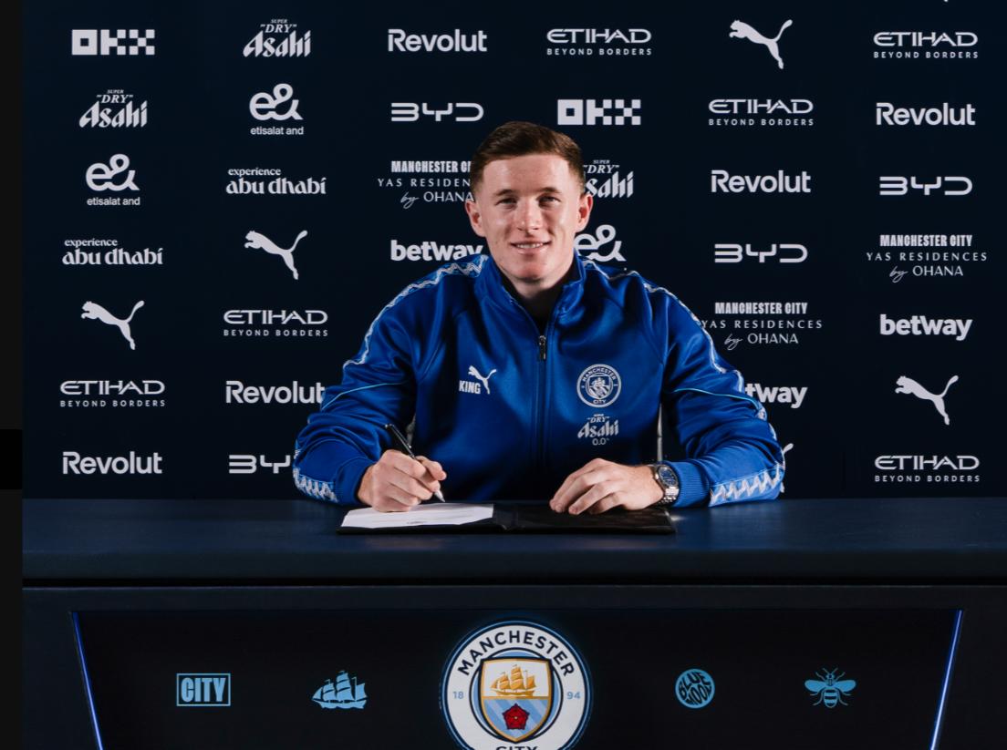 Nilai Transfer Capai 3,2 Triliun Rupiah, Anderson Tak Gentar dengan Tekanan di Manchester City
