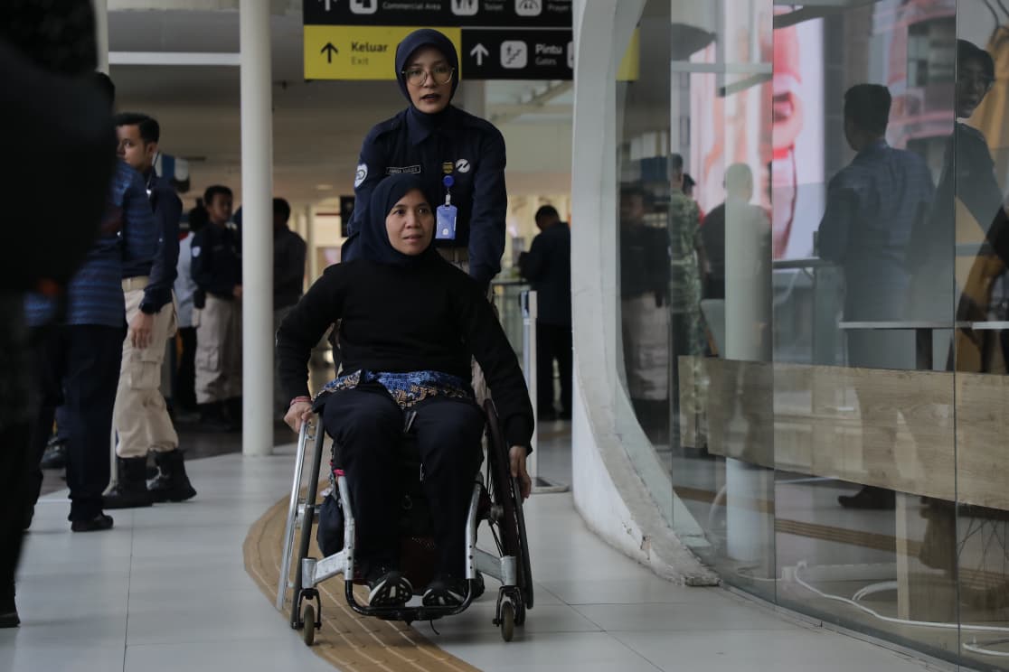 Pemprov DKI Terima 5 Transjakarta Cares untuk Layanan Khu...