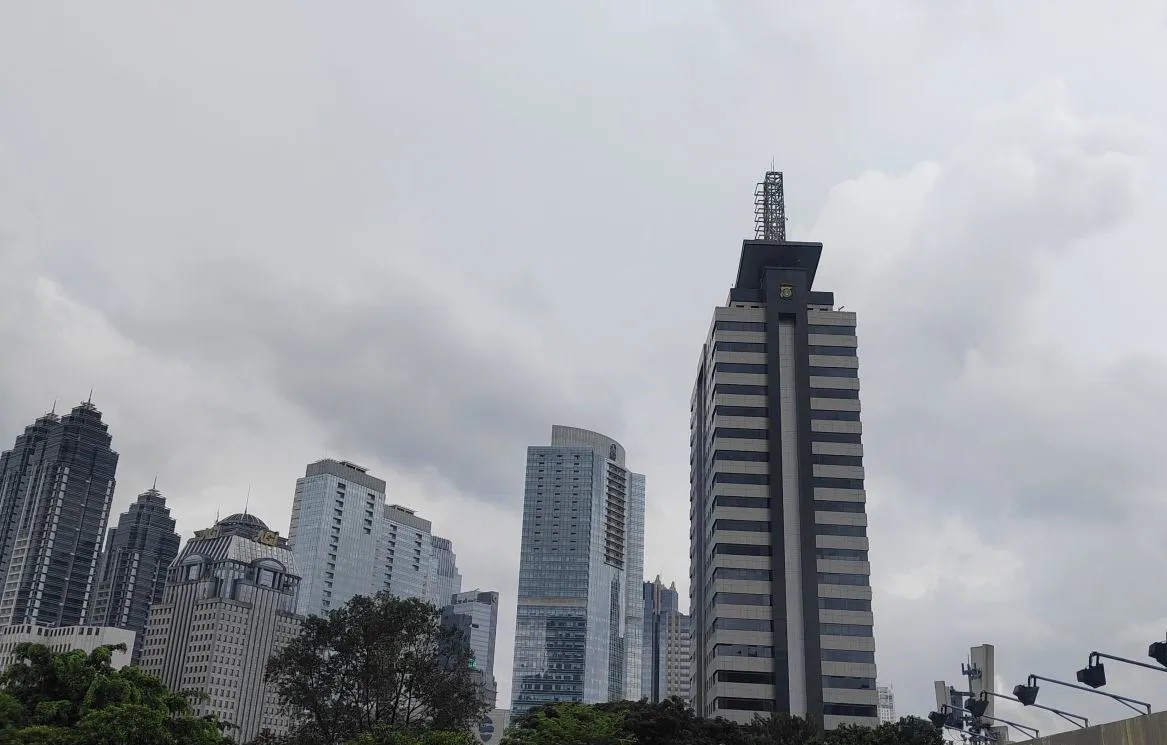 Prakiraan Cuaca Jakarta Kamis Pagi: Sebagian Wilayah Cera...
