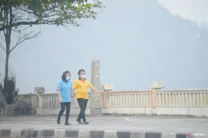 Awas Bahaya Mengintai! Guru Besar UI Wanti-wanti Polusi Kemarau Bisa Memicu Kerusakan Paru-paru! Ini Cara Mencegahnya