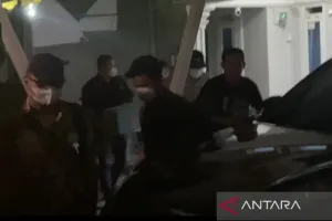Bikin Penasaran Apa Isinya! KPK Bawa Dua Koper dan Satu Kardus dari Rumah Legislator Vinna