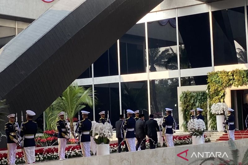 Bikin Penasaran! DPD Sebut Presiden Siapkan Surprise di S...