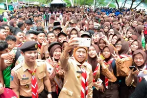 Gubernur Khofifah Ajak Pramuka Jatim Jadi Penggerak Swasembada Pangan