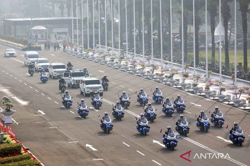 Jadi Sorotan! Presiden Naik Maung MV3 Garuda Limousine ke...