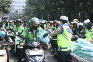 Jumat Peduli: Polda Metro J...