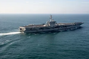 Kapal Induk USS George Washington Dikirim ke Timur Tengah Pasca Insiden di Atas Kapal USS Abraham Lincoln