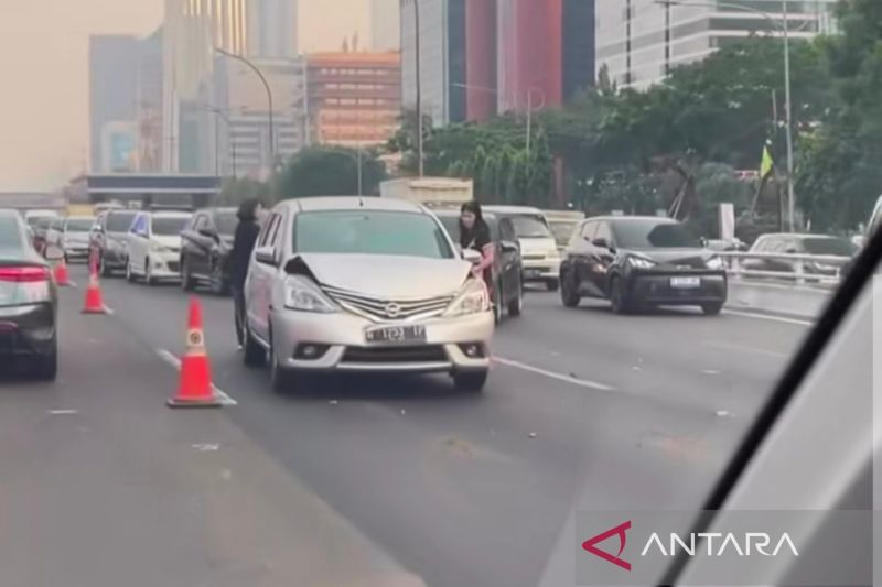 Kecelakaan di Tol Dalam Kota KM 06.800, Polda Metro Jaya ...