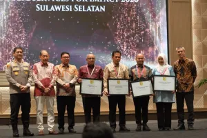 Keren Membanggakan! Diskominfo Makassar Sabet Penghargaan Public Service of The Year Sulsel