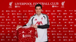 Liga Inggris: Iraola Bawa Misi Kebangkitan Liverpool, Era Baru Dimulai di Anfield