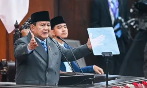Prabowo Bidik Ekonomi Indon...
