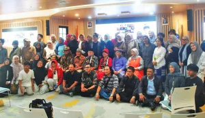 Semaan Puisi Taufiq Ismail Hidupkan Jiwa Sastra di TIM