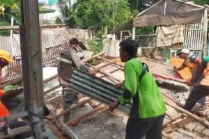 Sembilan Bangunan Liar di Kalideres Jakarta Barat Dibongkar Petugas Gabungan