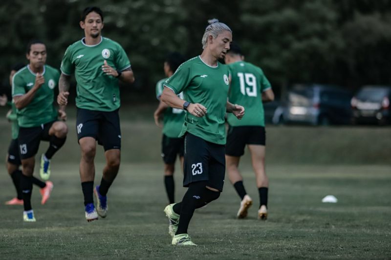 Jelang Laga Kompetisi, Pelatih Pieter Huistra Genjot Lati...