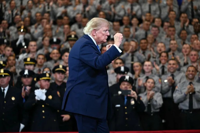 Trump Segera Deklarasikan Selat Hormuz sebagai "Wilayah" AS