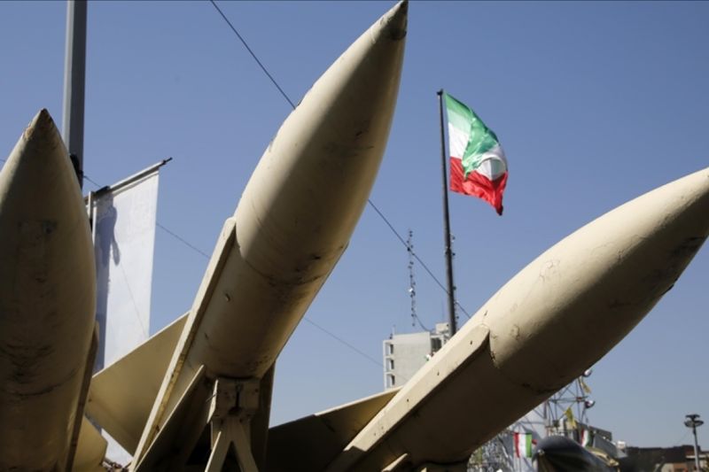 Wamenlu Iran Tegas: Selat Hormuz Tak Bisa Direbut Hanya dengan Cuitan atau Kapal Induk.