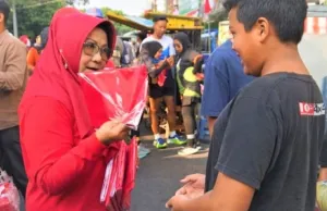 Bagi-bagi 3.000 Bendera Merah Putih Menyambut HUT RI ke-81