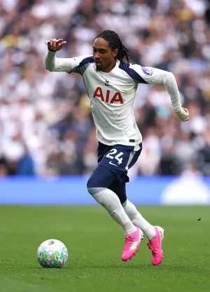 Inter Milan Datangkan Djed Spence dari Tottenham, Kontrak hingga 2031