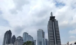 Jakarta Diprediksi Berawan Seharian Minggu Ini, BMKG Catat Suhu Bisa Capai 34 Derajat