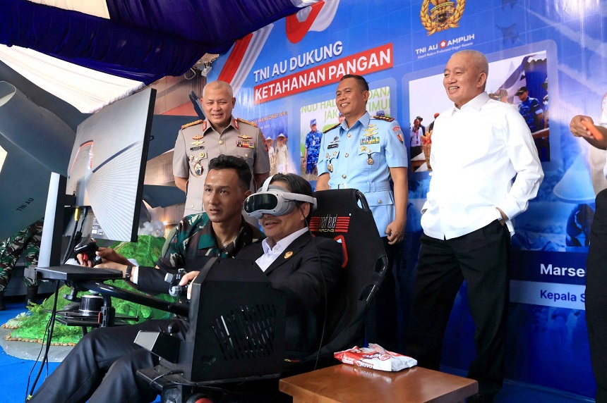 Gubernur Kalsel Terbang dengan F-16, Sensasi Dunia Tempur...