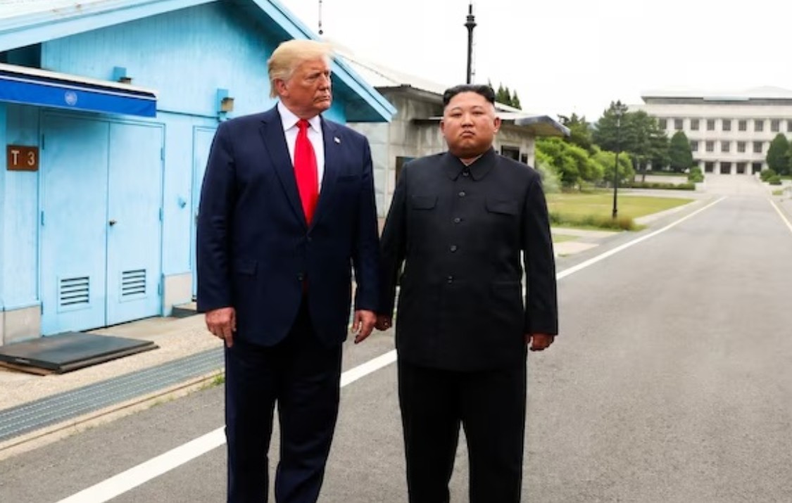 Trump Unggah Foto Bersama Kim Jong Un, Mengklaim Ia dan Kim "Bergaul dengan Baik"