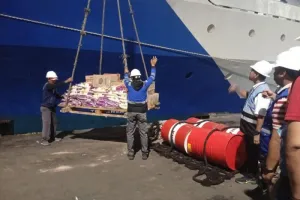 Aksi Cepat Pelni untuk NTT! KM Tidar Angkut Bantuan Korban Gempa