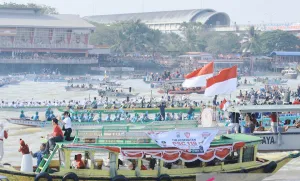 Meriahkan HUT Ke-81 RI, Festival Perahu Bidar Palembang Tarik Ribuan Pengunjung