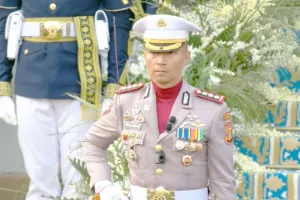 Profil Kombes Jerrold Hendra Yosef Kumontoy, Komandan Upacara Penurunan Bendera HUT Ke-81 RI