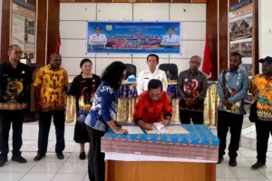 Bantuan Alat Perpustakaan Digital bagi Empat Kampung di Jayapura