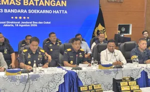 Dua Warga Tiongkok Ditangkap di Bandara Soetta Selundupkan 22,317 Kg Emas