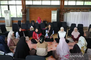 Peluncurkan Kelas Ibu Hamil Berbasis "Hypnotherapy" di Jaktim