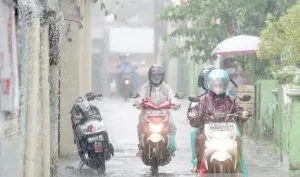 Siap-Siap Payung! BMKG Peringatkan Hujan Bakal Guyur Sejumlah Kota Hari Ini!