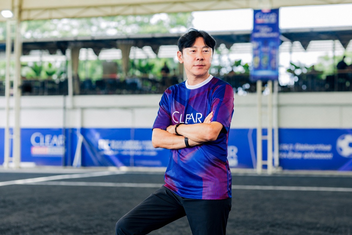 Clear Gandeng Shin Tae-yong Bina Talenta Muda Sepak Bola Indonesia