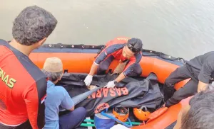 SAR Banten Temukan Wisatawan Hilang di Pantai Carita