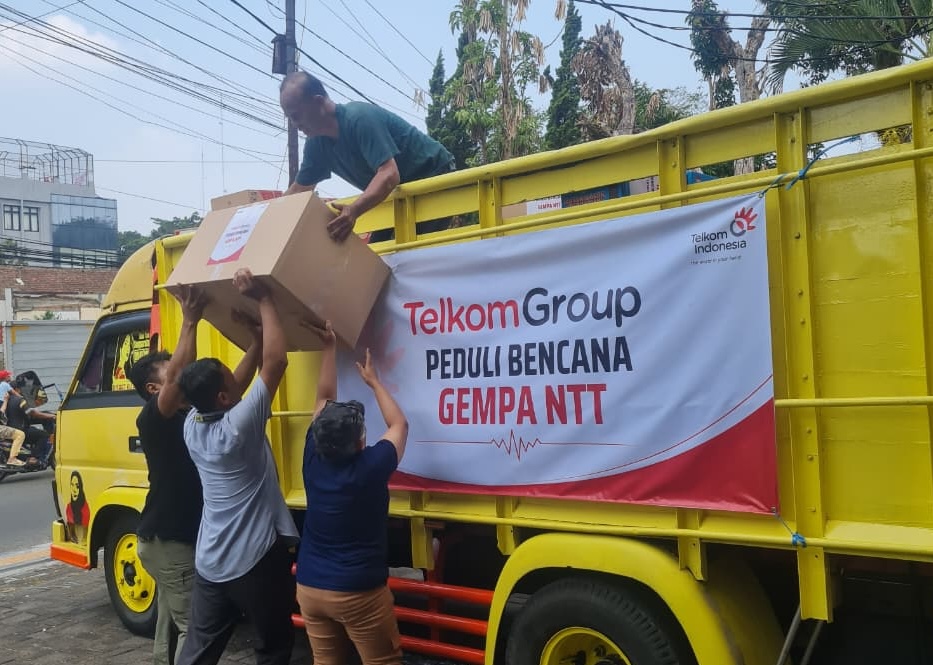 TelkomGroup Pulihkan 100 Persen Layanan Telekomunikasi Pa...