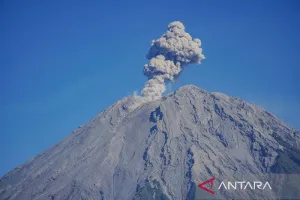 Tiga Gunung Api Indonesia Erupsi Beruntun, Gunung Ibu hingga Semeru.