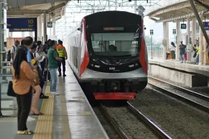 Direktur KAI Commuter Minta Maaf atas Gangguan KRL Bogor-Tangerang  