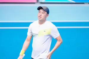 Guncang Nusa Dua! Anthony Susanto Tampil Perkasa, Kebal Kekalahan di UTR PTT 2026!