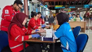 PMI Kota Tangerang Gelar Cek Kesehatan Gratis di Bandara Soekarno-Hatta  