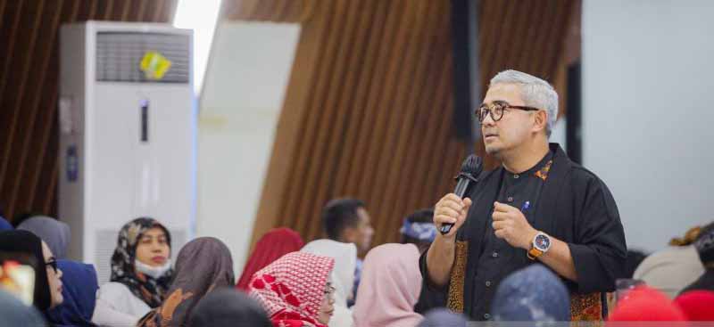 Walkot Bandung Farhan Janji Status 7.326 PPPK Paruh Waktu...