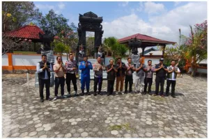 Wayan Koster Meninjau Dampak Gempa NTT Wujud Solidaritas dan Ikatan Persaudaraan Bali Nusra