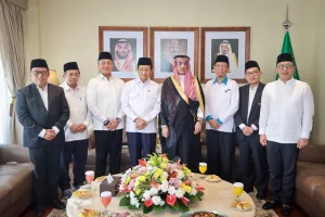 Menag Nasaruddin Umar Berte...