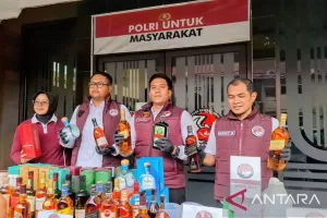 Polresta Bandung Berhasil Mengungkap Industri Rumahan Miras Oplosan di Margahayu