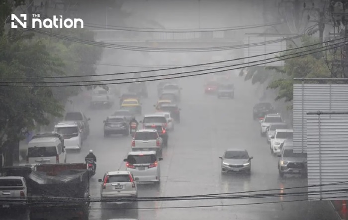 Banjir Merendam Thailand Utara, Dua Orang Tewas, Ribuan P...