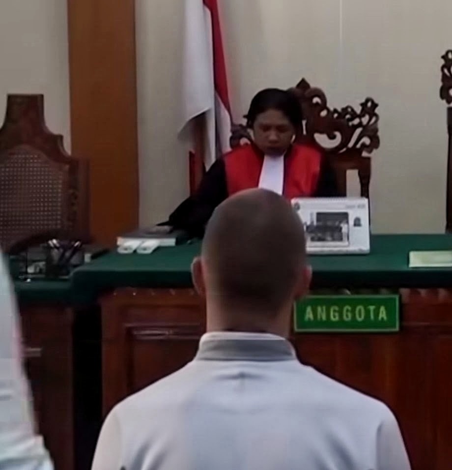 Turis Swiss di Bali Dihukum 1 Tahun Penjara karena Posting Saat Langgar Aturan Keluar Hotel pada Hari Raya Nyepi