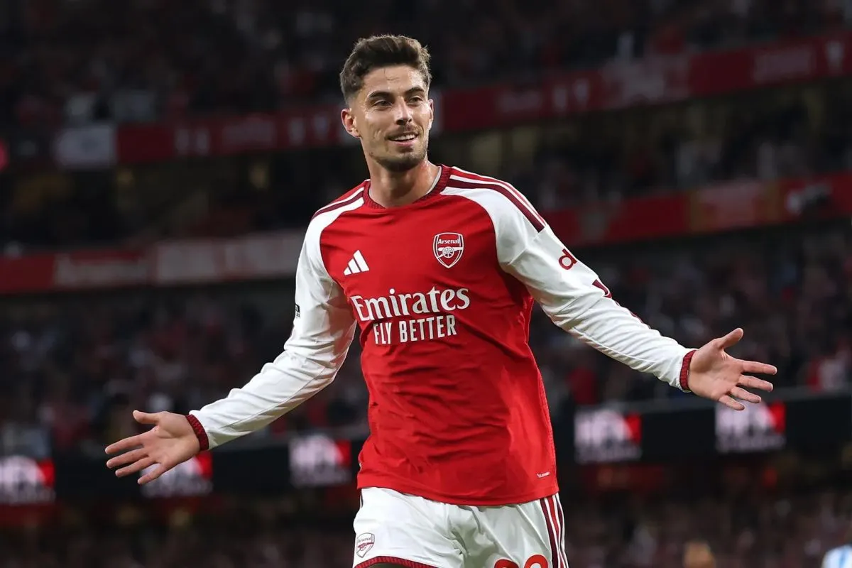 Arsenal Kalahkan Coventry C...