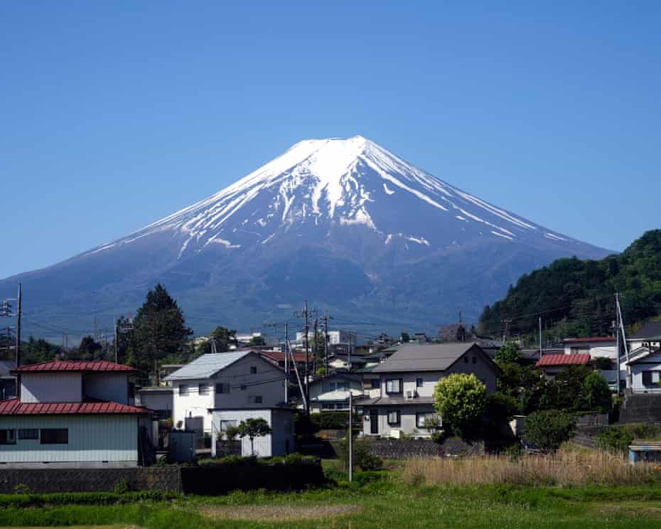Ayah Tinggalkan Putra 7 Tahun Sendirian di Gunung Fuji, P...