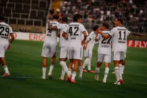 Hasil Piala Jerman: Frankfurt Bantai Tonis 11-0, Stuttgart Kalahkan Hansa