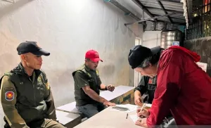 NeKat Buang Sampah Sembarangan di Ciracas, Warga Langsung Kena OTT dan Denda Rp500 Ribu