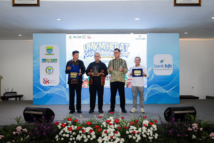 Pemkot Bandung Buka Keran Akses Kredit UMKM dengan Bank B...