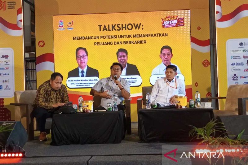 Jangan Tertipu! BP3MI Sulsel Ingatkan Warga Pilih Jalur R...